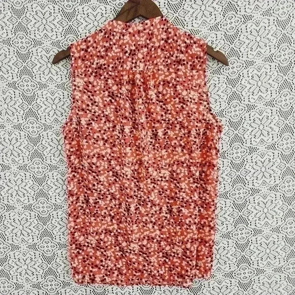 Banana Republic Printed Mock neck Chiffon Tank Top M - Picture 2 of 6